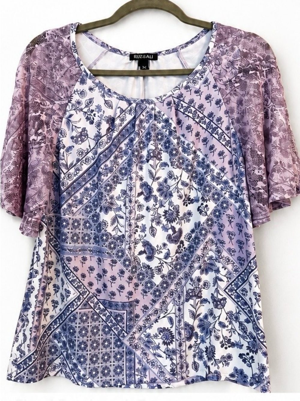 Roz & Ali Lavender and Blue Patchwork Floral Short Sleeve Blouse Sz Medium